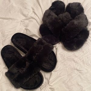 2 slippers
